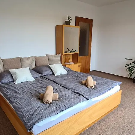 Apartmany Zelena Hora S Velkou Zahradou Zdar Nad Sazavou Exterior photo