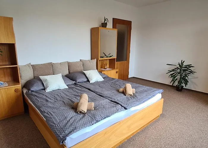 Apartmany Zelena Hora S Velkou Zahradou